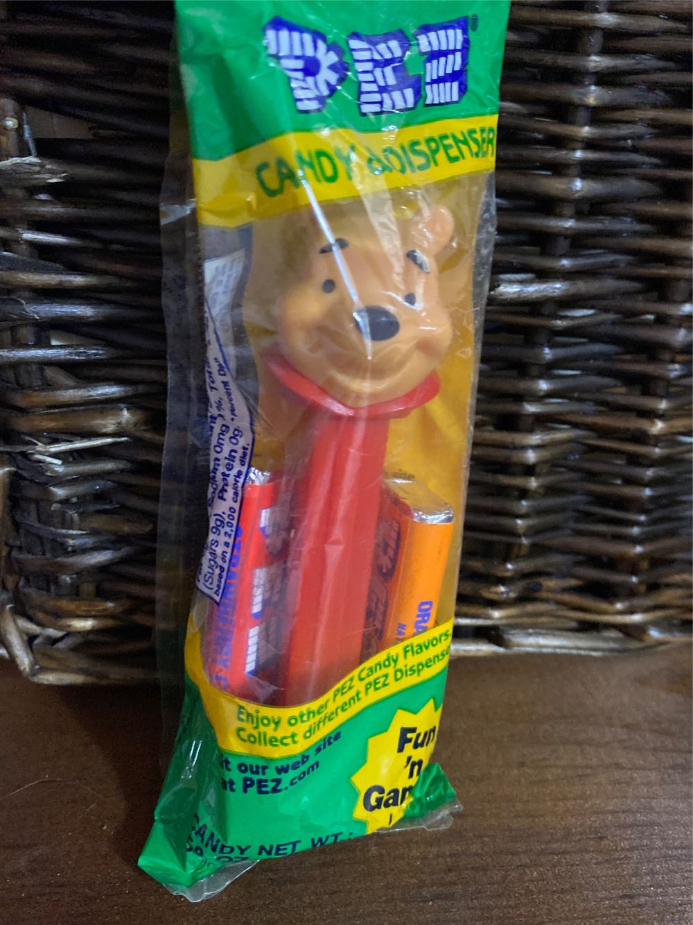 Winnie The Pooh - Pooh - Winnie The Pooh pez collectible - Main Image 2