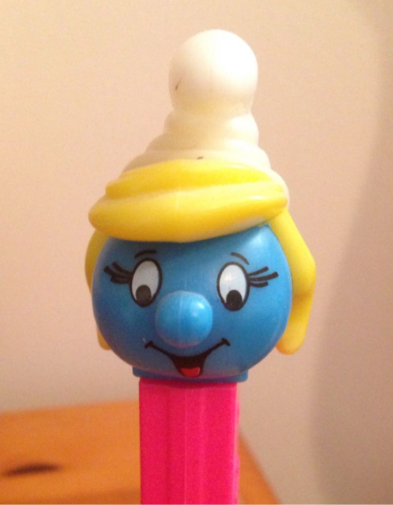 The Smurfs - Smurfette B - Books & Comics pez collectible - Main Image 2