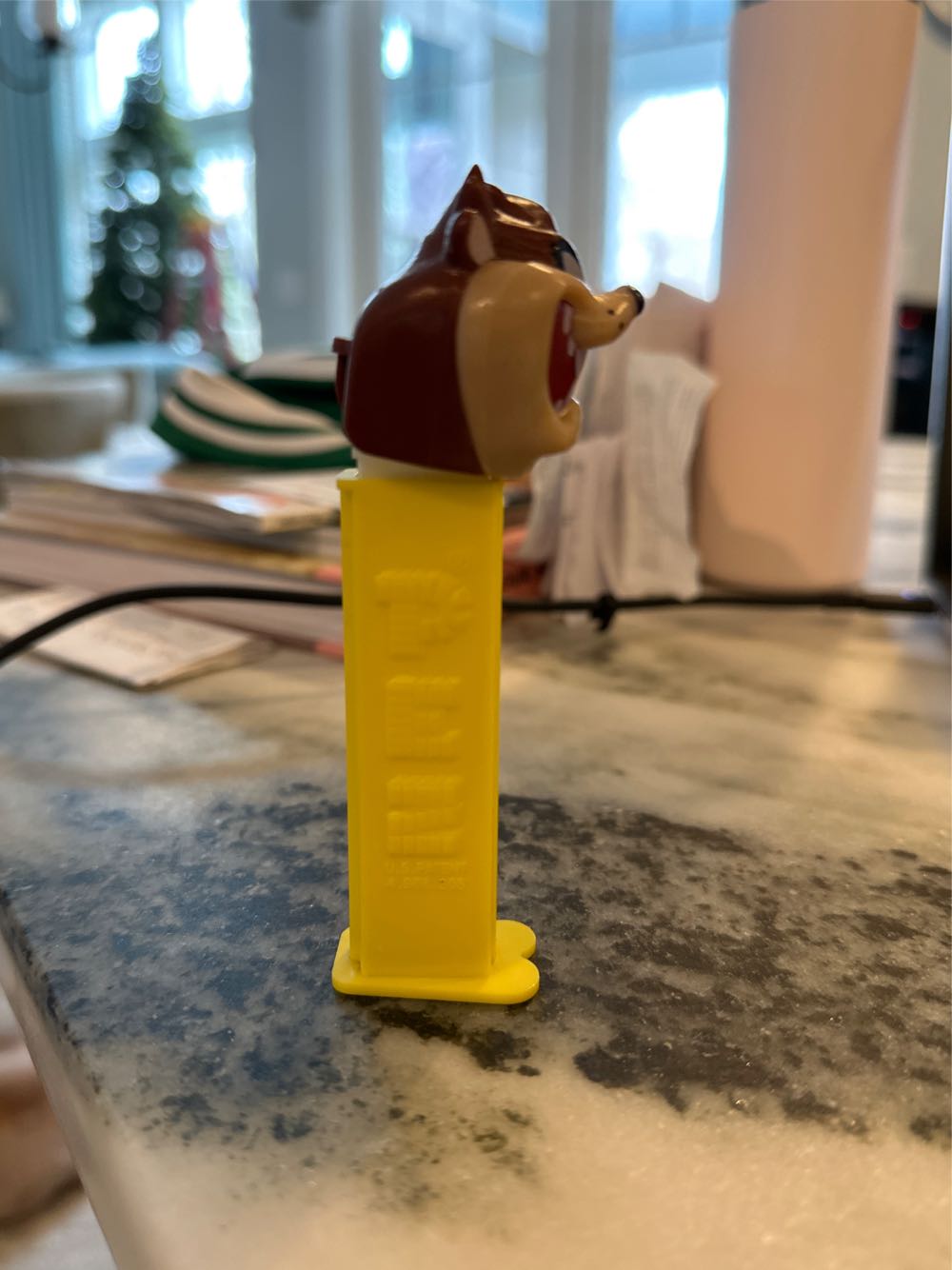 Tazmanian Devil - Looney Toons pez collectible - Main Image 2