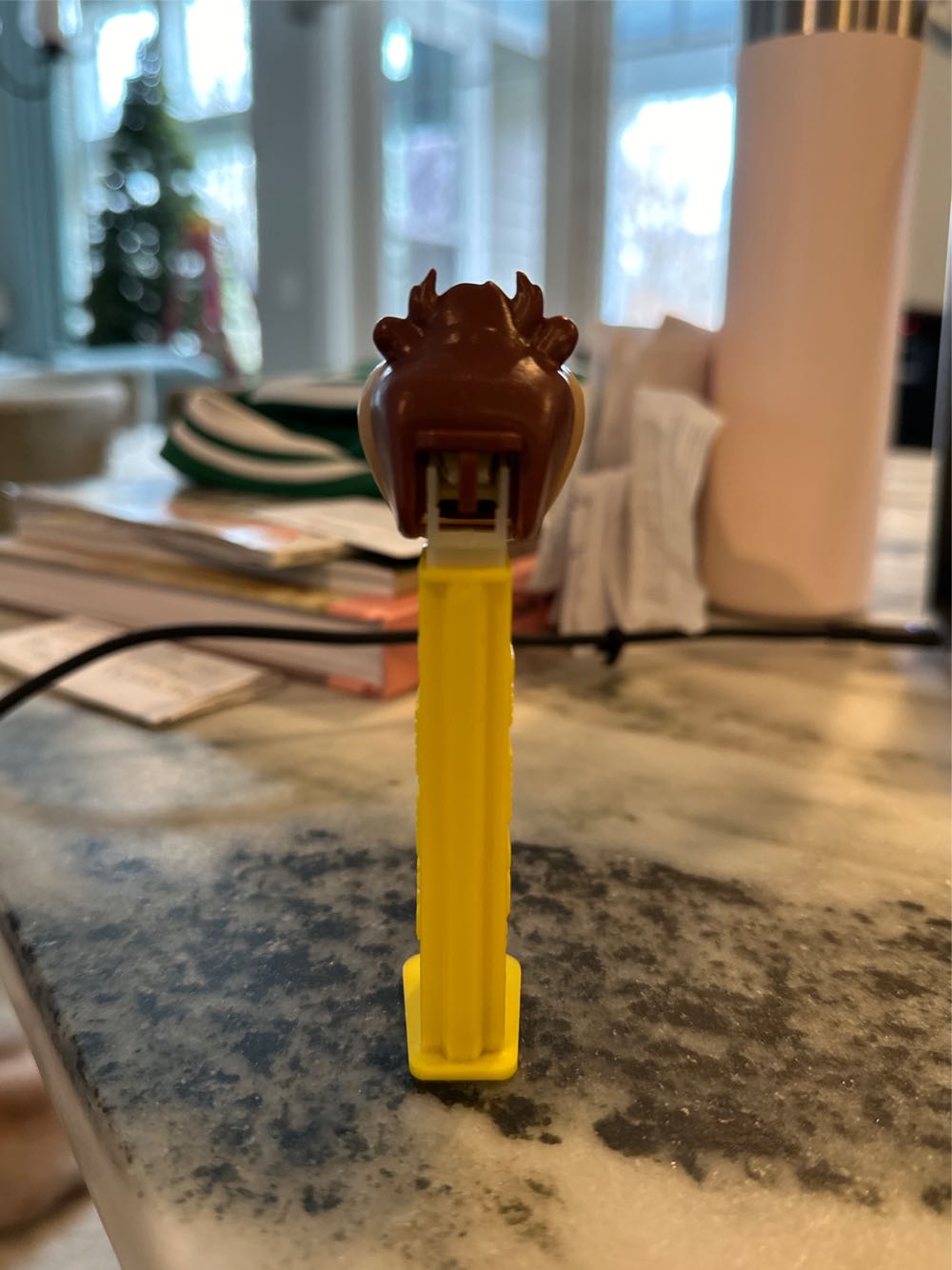 Tazmanian Devil - Looney Toons pez collectible - Main Image 3