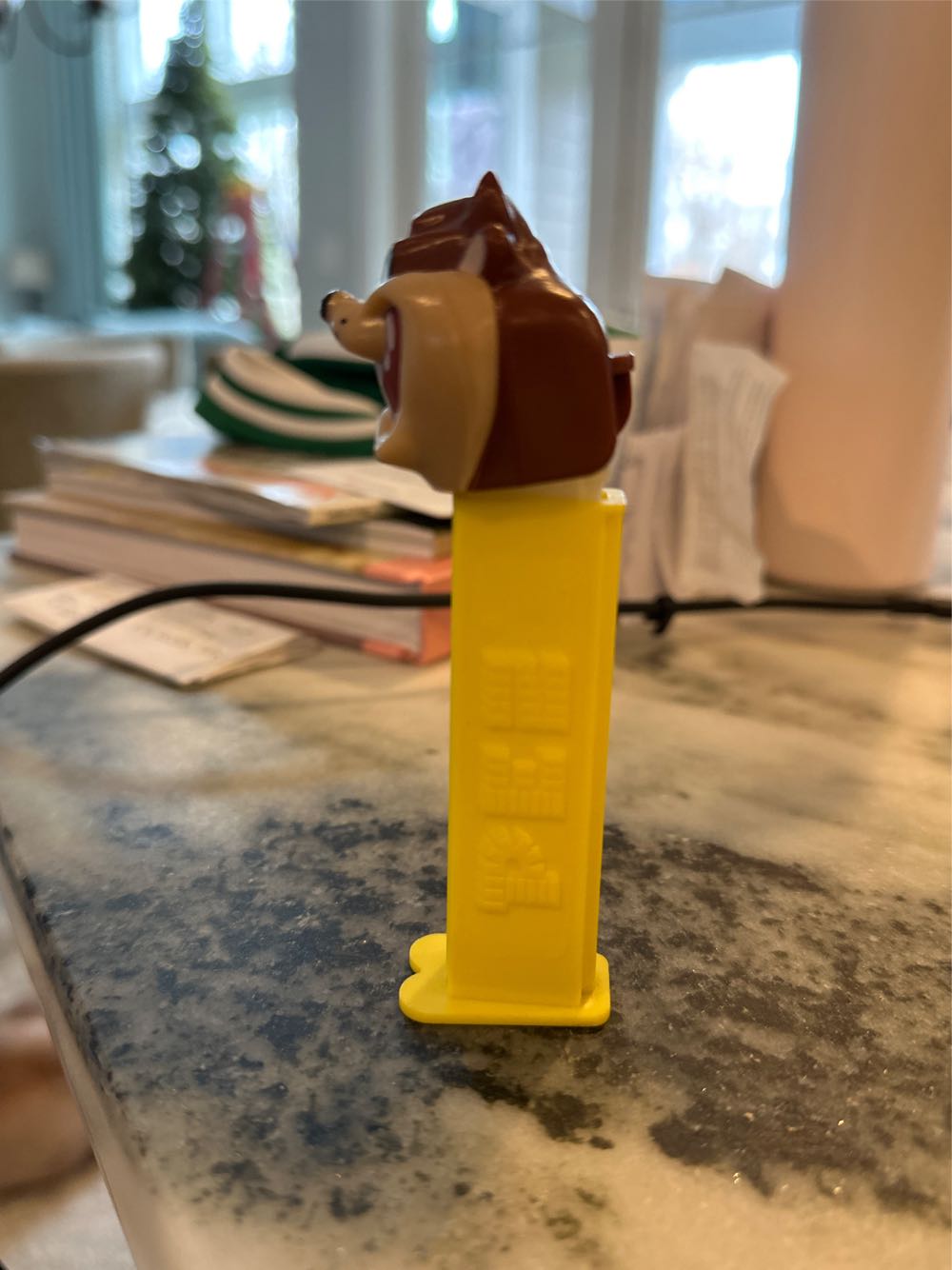 Tazmanian Devil - Looney Toons pez collectible - Main Image 4