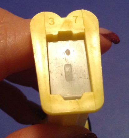 Baby Bee - Bugz pez collectible - Main Image 2