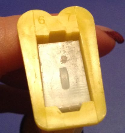 Bugz: Baby Bee - Bugz pez collectible - Main Image 2