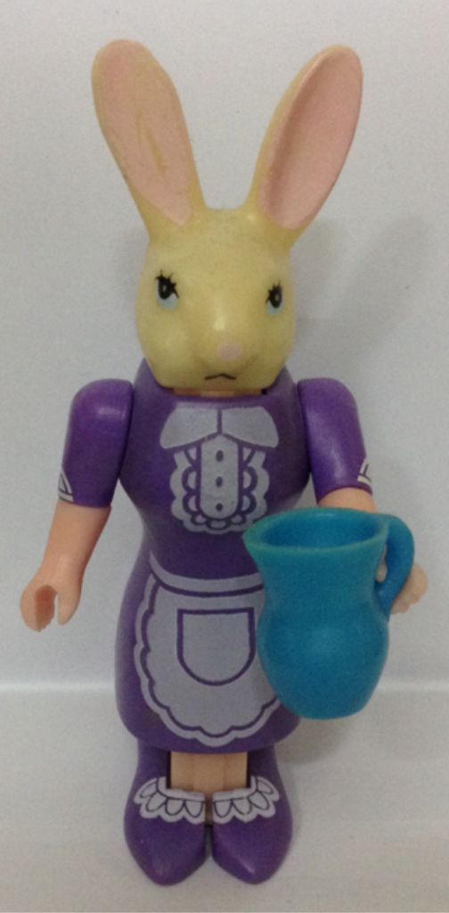 Kitty with Rabbit Crystal