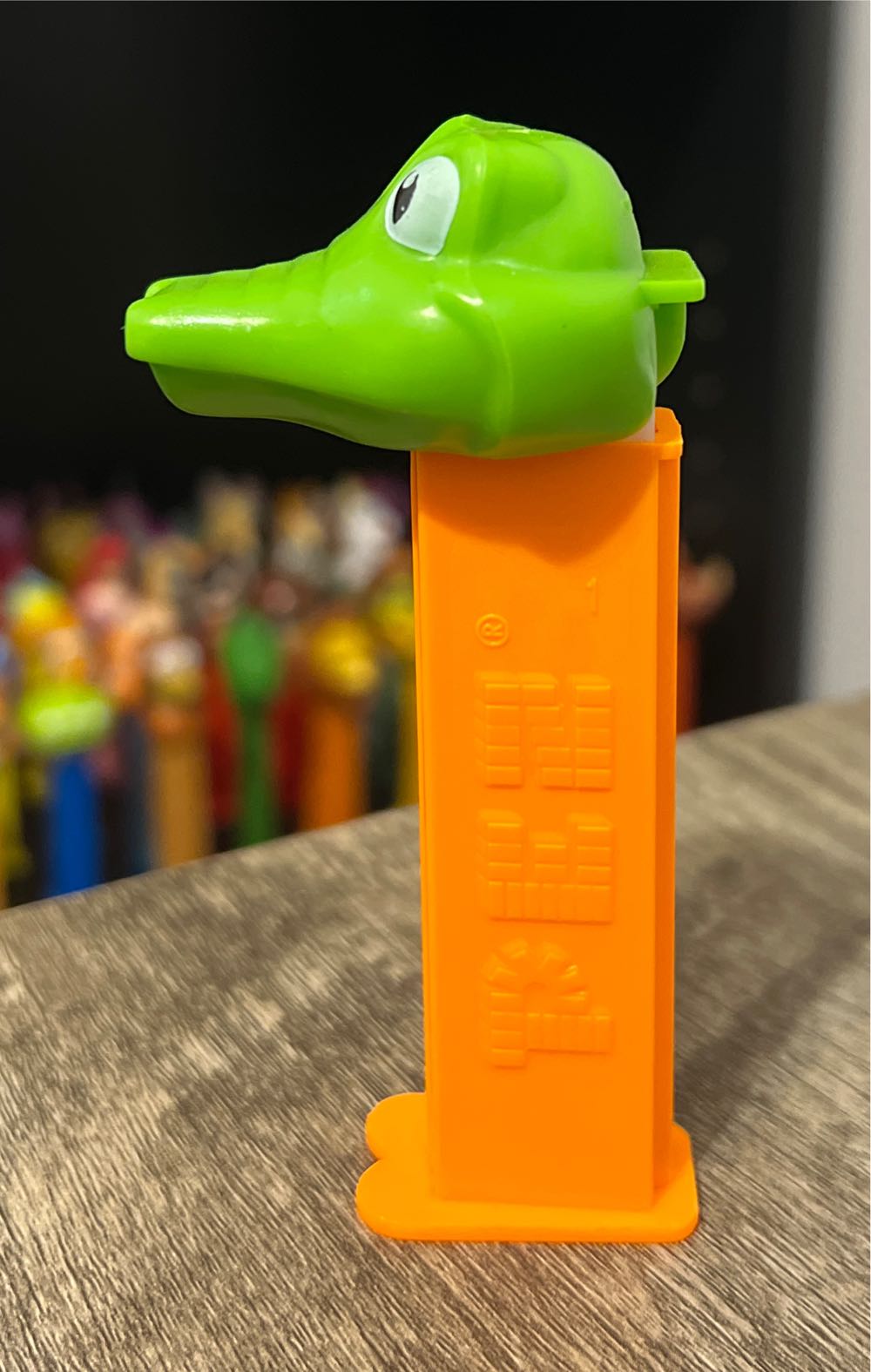 Safari Animals - Crocodile B - Safari Animals pez collectible - Main Image 4
