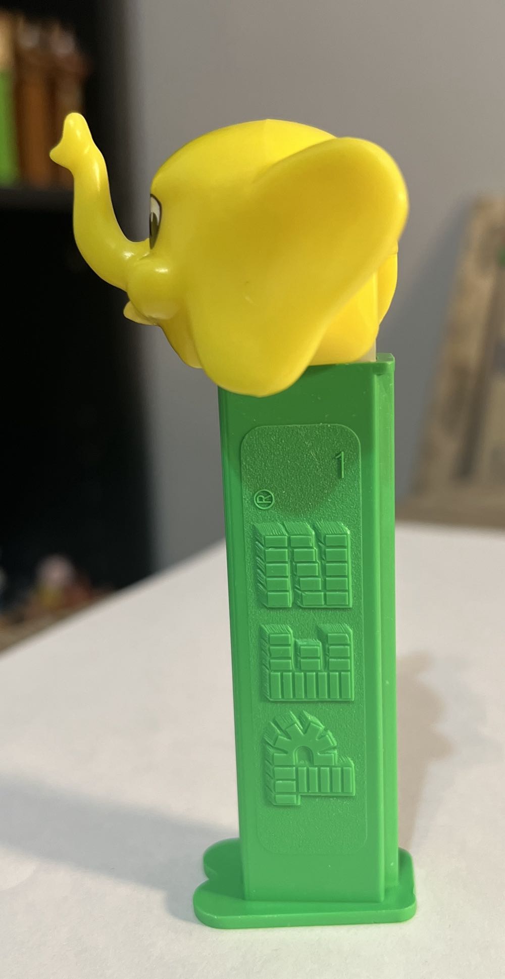 Elephant - Safari Animals pez collectible - Main Image 4