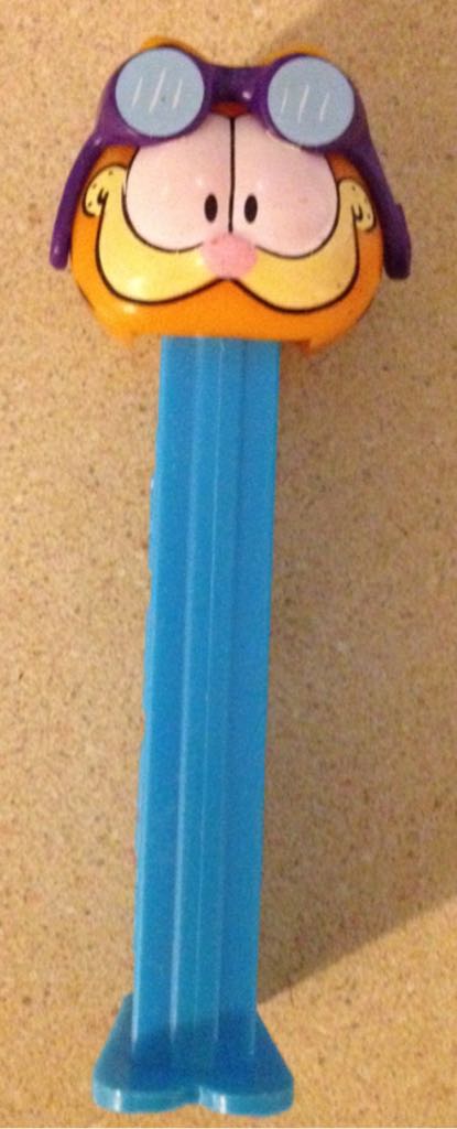 Garfield - Pilot - Garfield & Friends pez collectible - Main Image 2