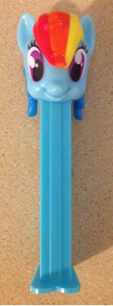 Rainbow Dash - My Little Pony pez collectible - Main Image 2