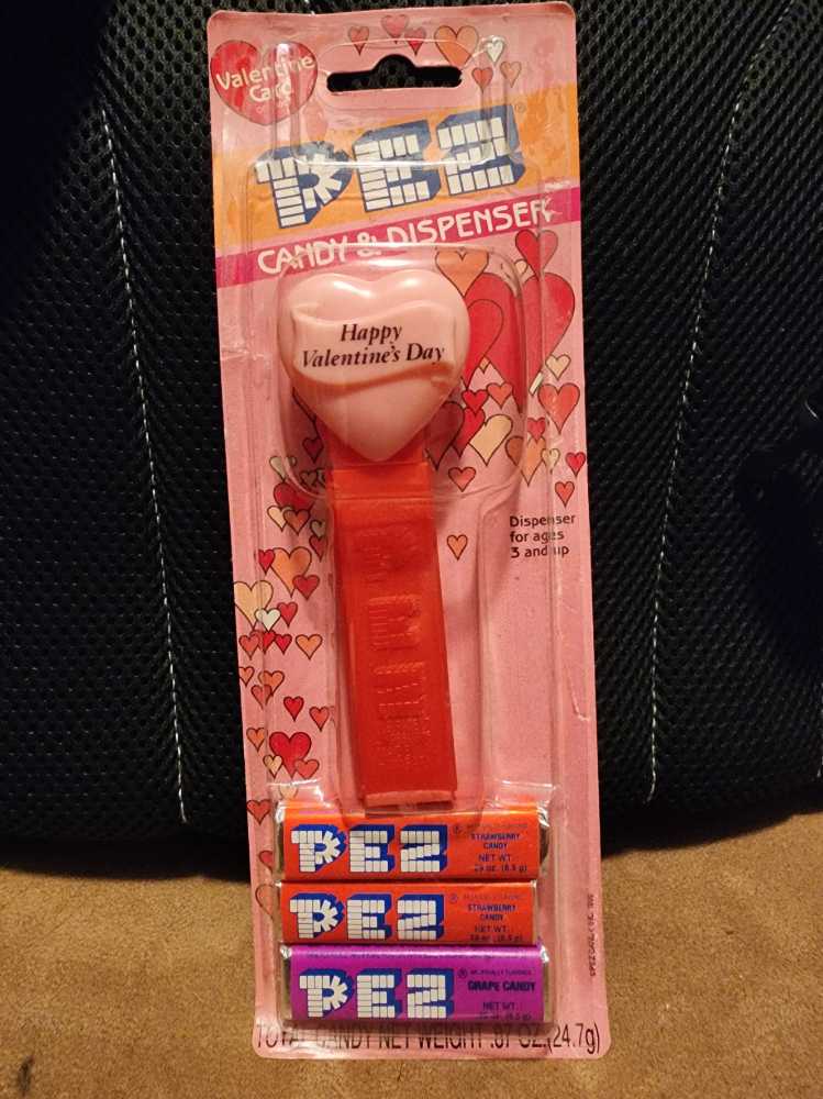 Valentine’s Day - Happy Valentine’s Day - Valentine’s Day pez collectible - Main Image 3