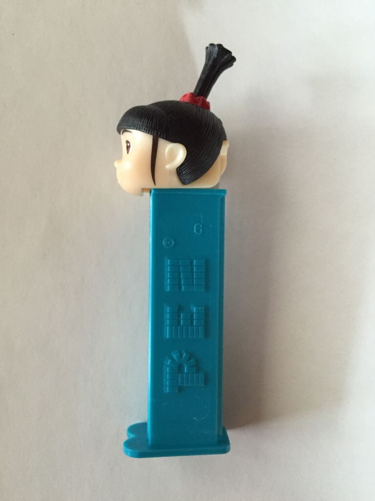 Agnes - Despicable Me (complete) pez collectible - Main Image 2