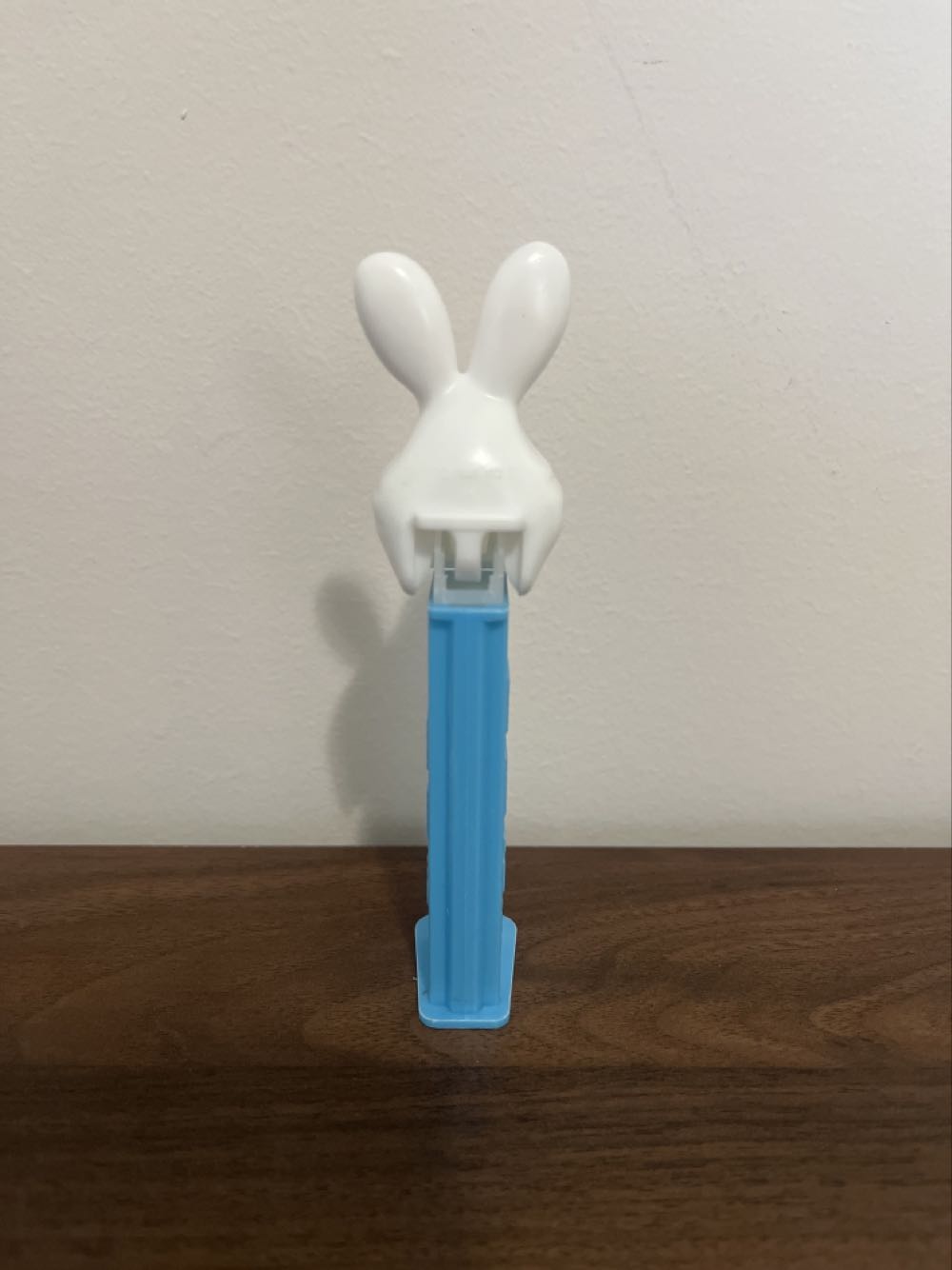 Easter - Bunny - Easter pez collectible - Main Image 2