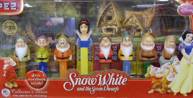 Snow White - Happy - Disney - Princesses pez collectible - Main Image 2