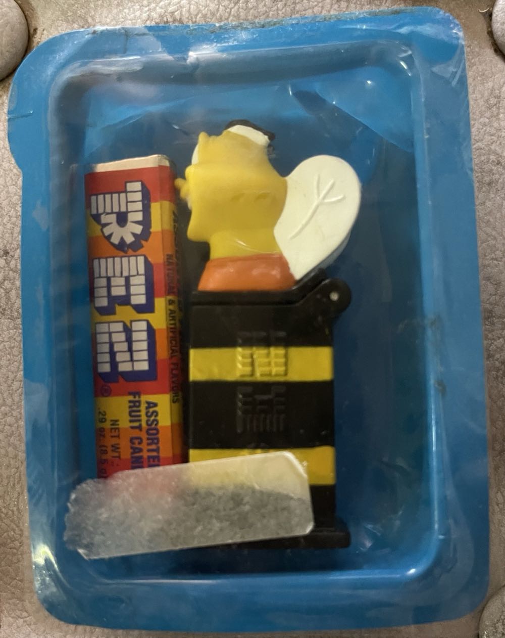 Buzz Bee - General Mills pez collectible - Main Image 2
