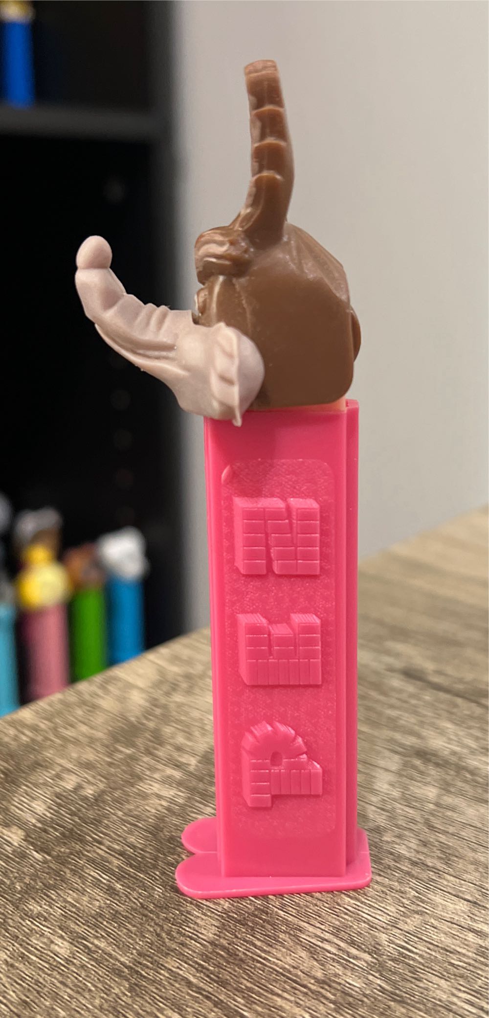 Wile E Coyote - Looney Tunes-Vintage pez collectible - Main Image 4