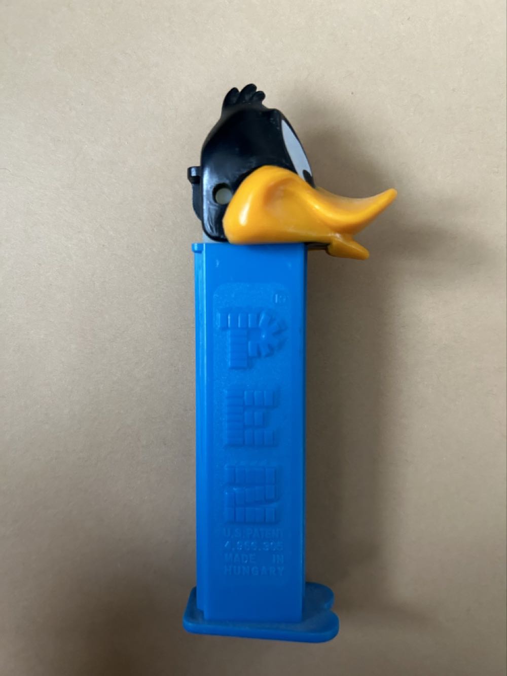 Daffy Duck - Looney Tunes pez collectible - Main Image 2