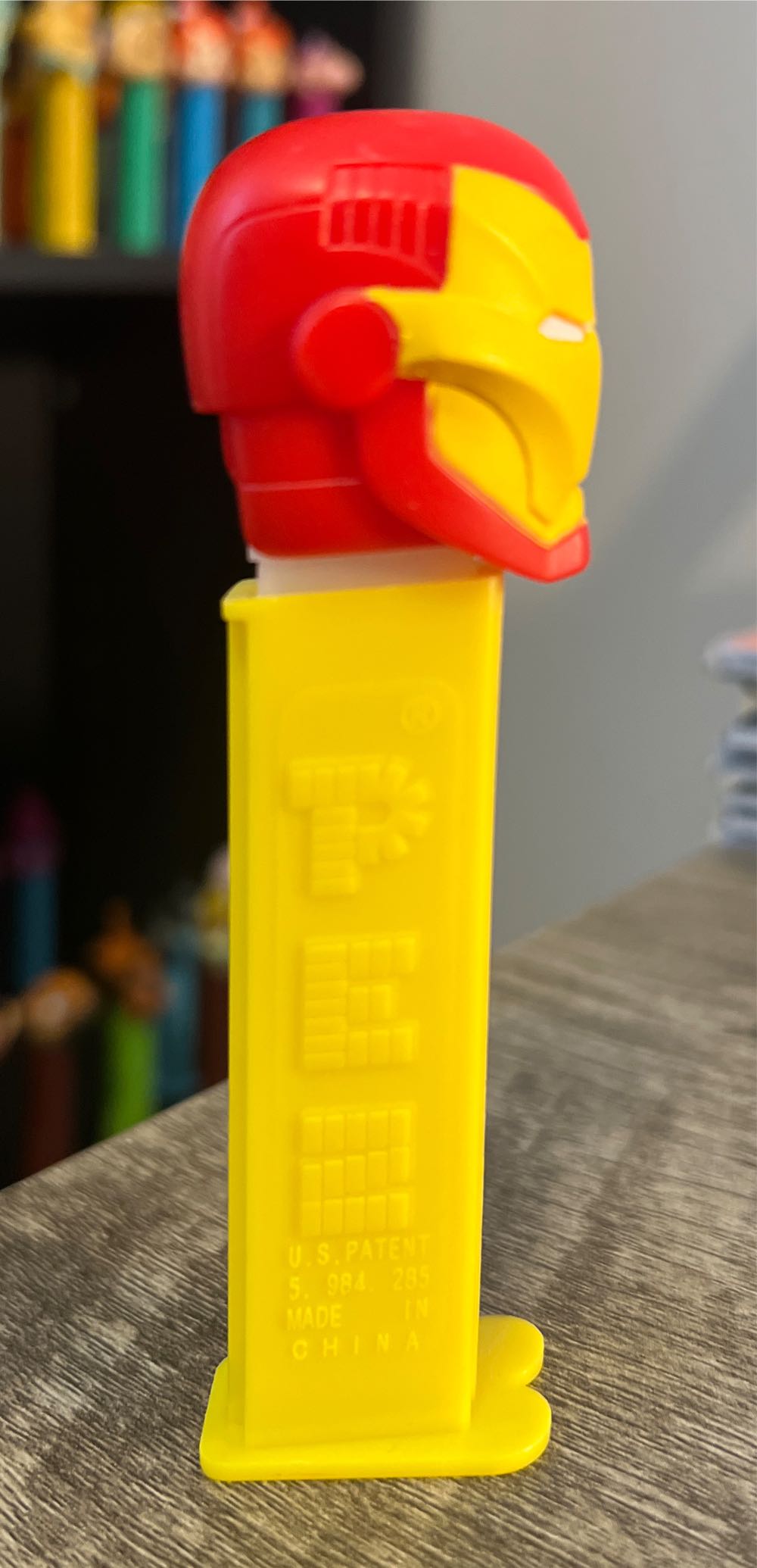 Iron Man A - MARVEL COMICS pez collectible - Main Image 2