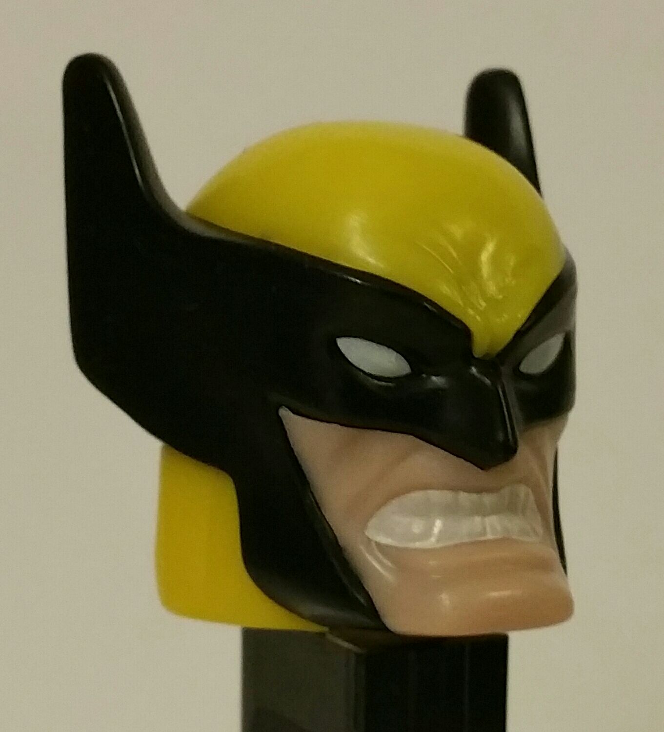 Wolverine A Black Stem - MARVEL COMICS pez collectible - Main Image 2