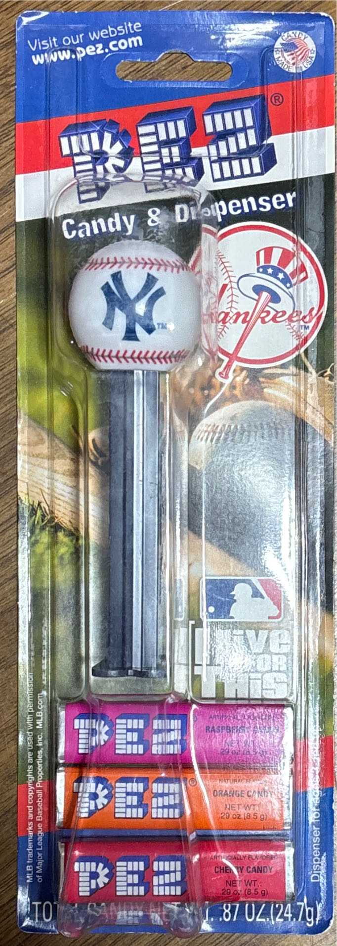 MLB - Baseball - New York Yankees - Major League Baseball pez collectible - Main Image 2