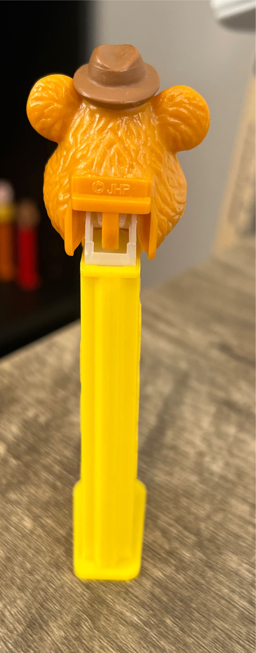 Fozzy Bear A - Muppets pez collectible - Main Image 3