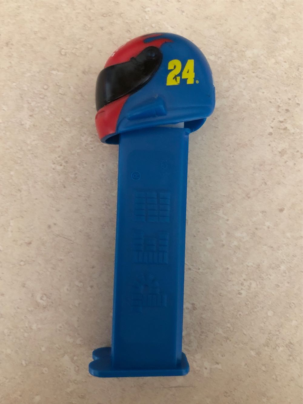 NASCAR - Jeff Gordon 24 Helmet  - Sports pez collectible - Main Image 2