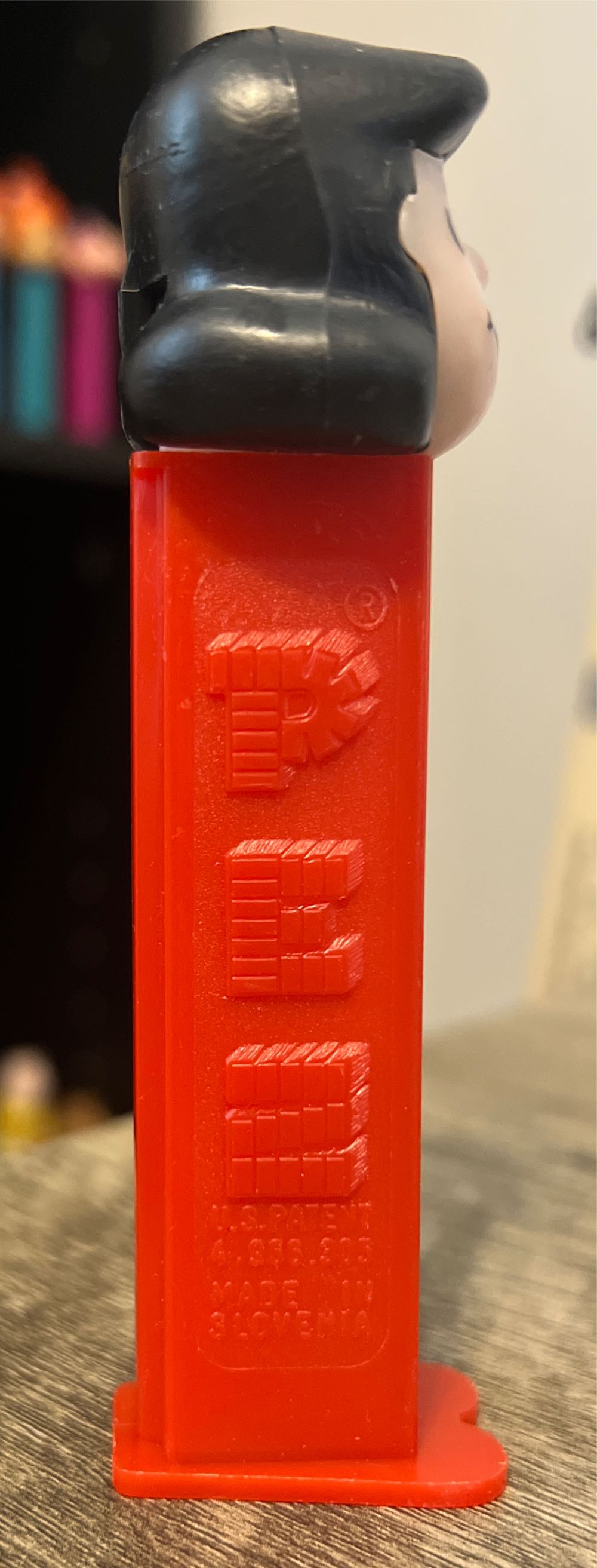 Peanuts - Lucy - A - PEANUTS pez collectible - Main Image 3