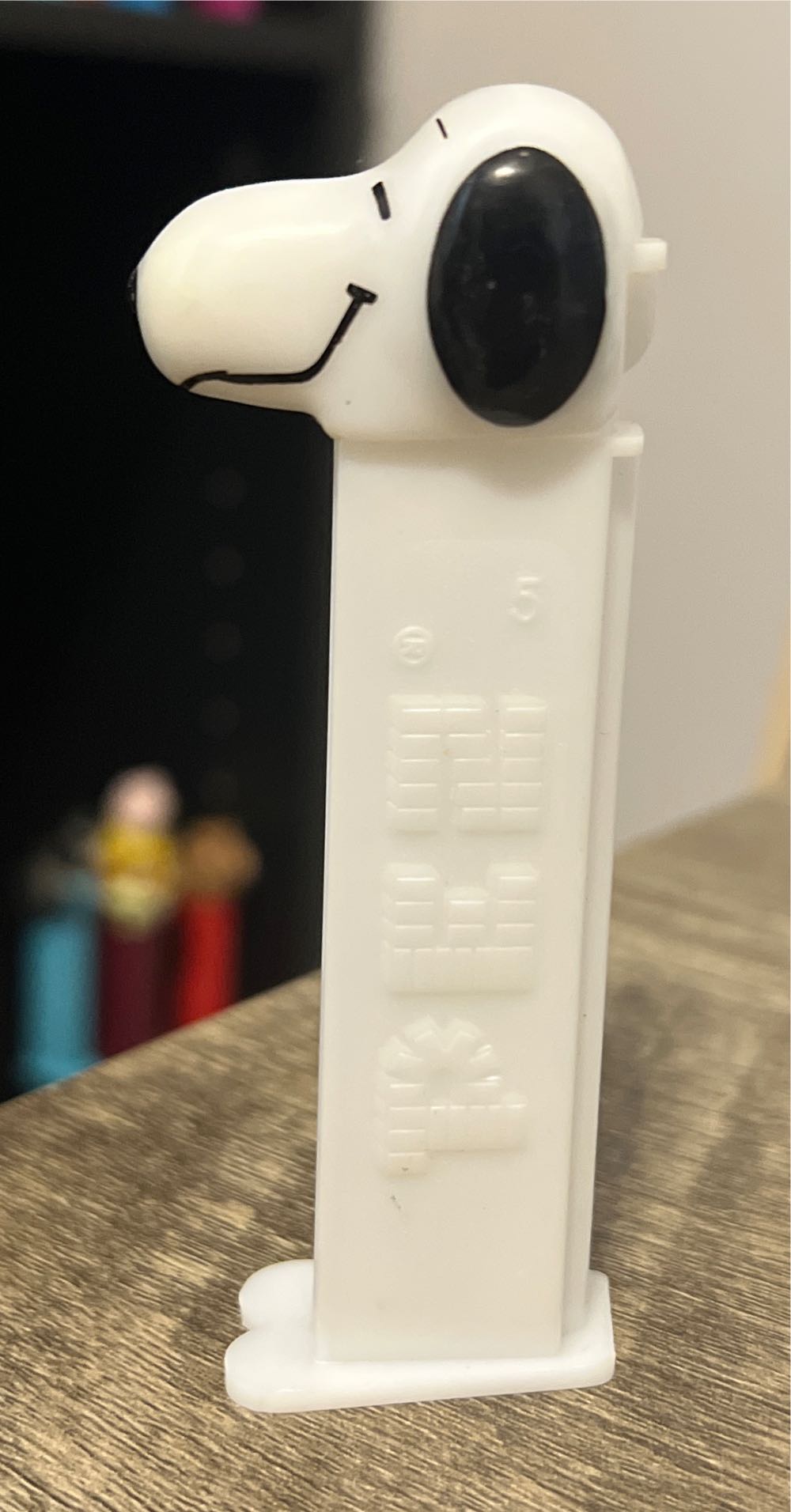 Peanuts - Snoopy - A - PEANUTS pez collectible - Main Image 3