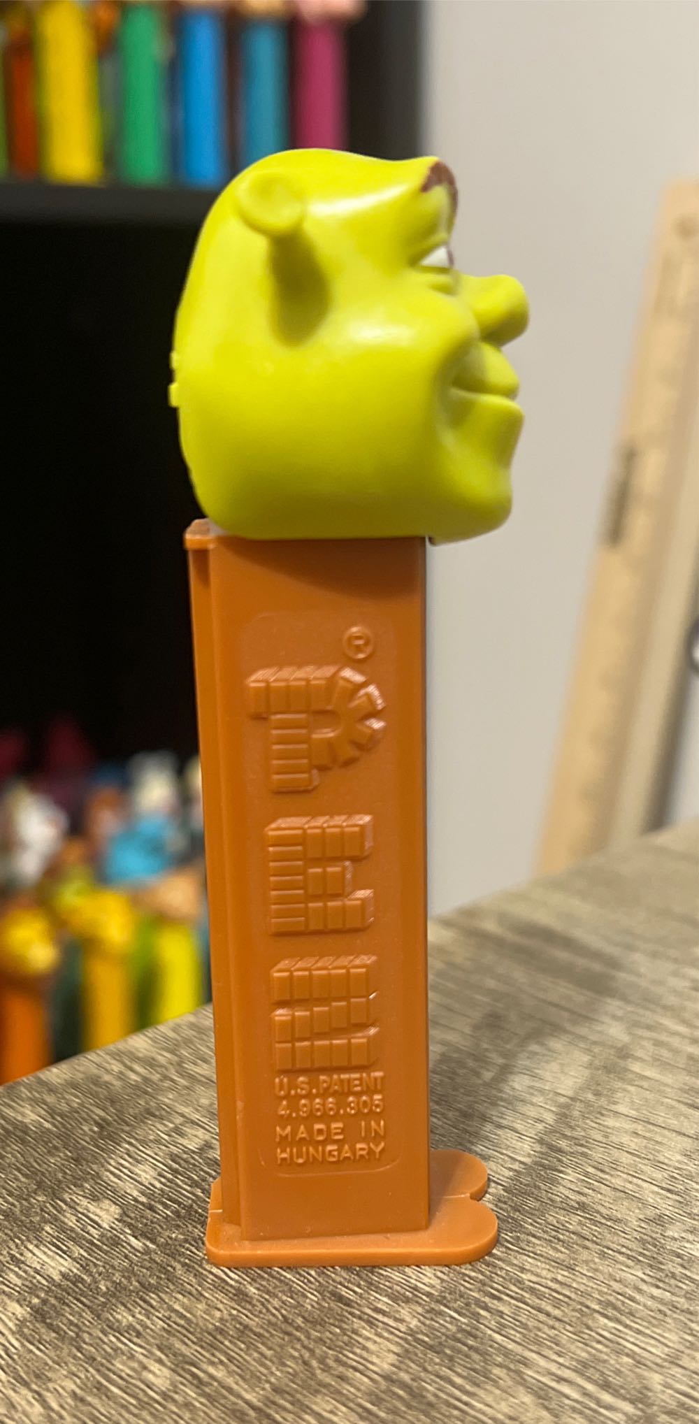 Shrek - Shrek pez collectible - Main Image 2