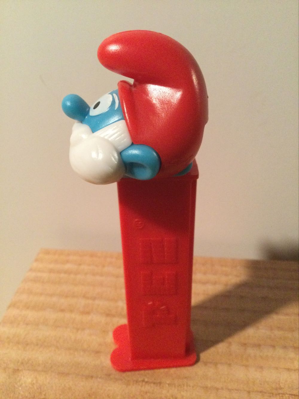 The Smurfs - Papa Smurf B - Books & Comics pez collectible - Main Image 4