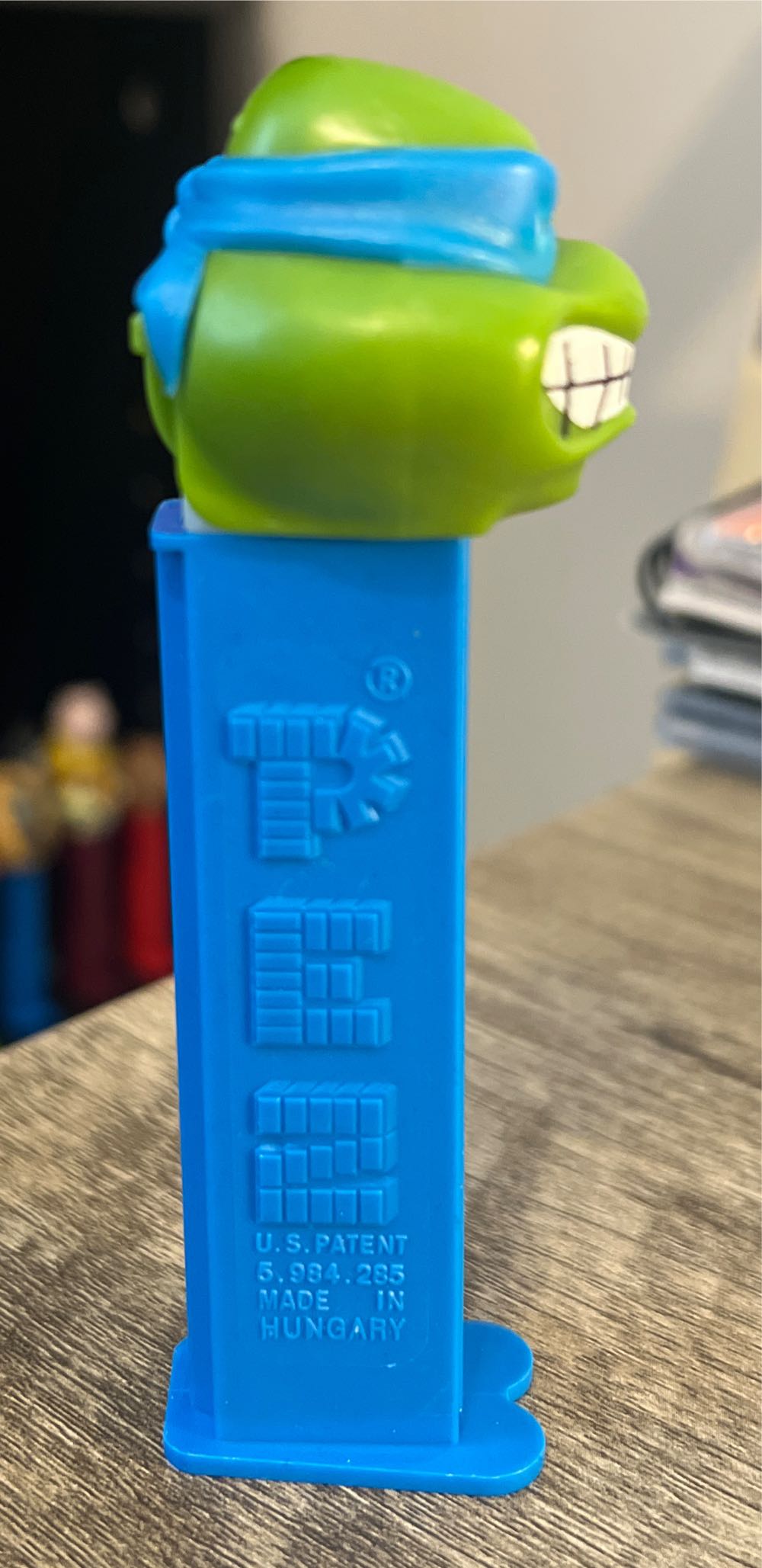 Leonardo B - Teenage Mutant Ninja Turtles pez collectible - Main Image 2