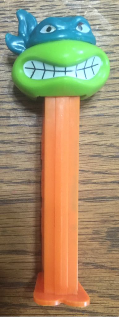 Leonardo Angry Orange Stem - Teenage Mutant Ninja Turtles pez collectible - Main Image 2