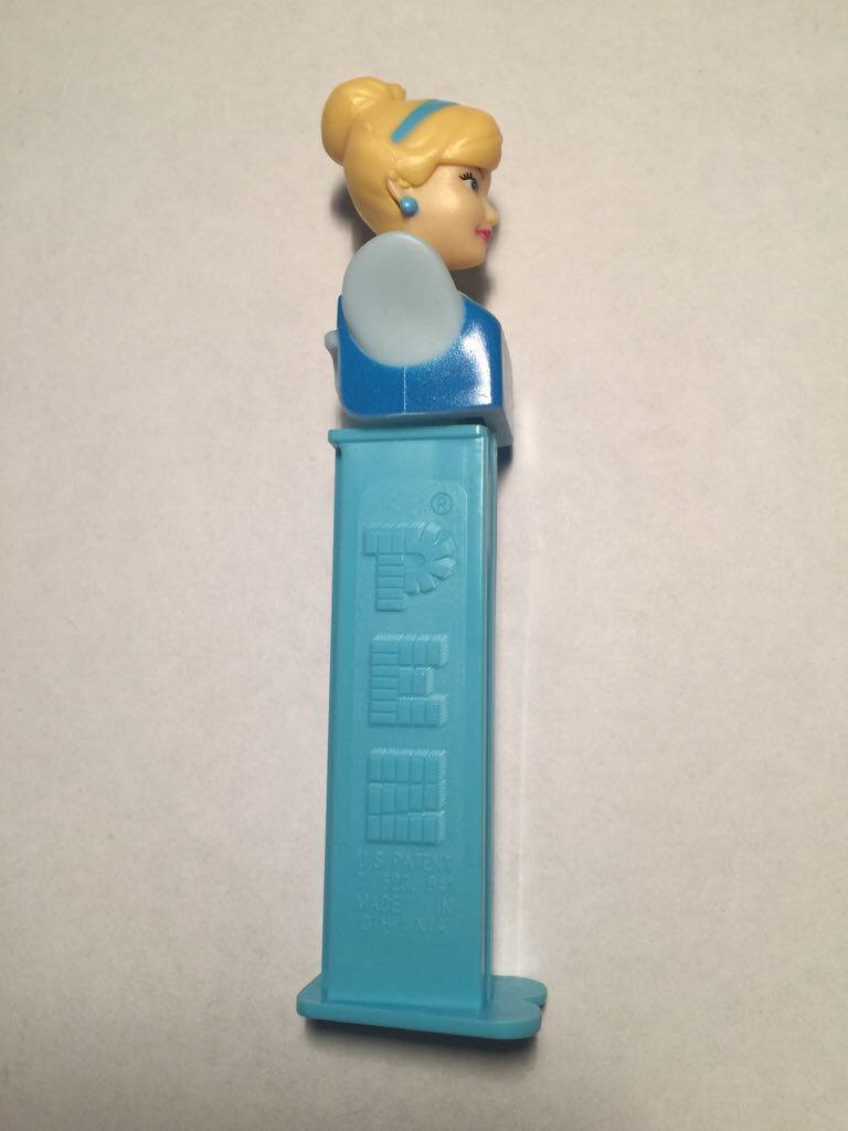 Cinderella - Disney Princesses pez collectible - Main Image 2