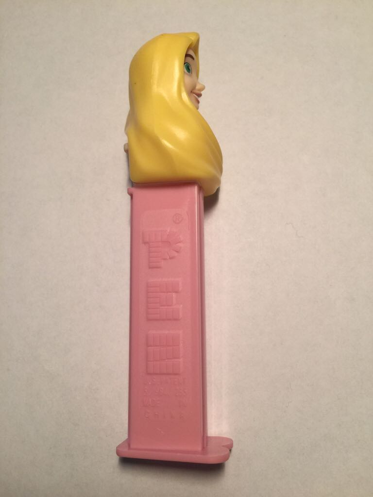 Rapunzel - Disney Princesses pez collectible - Main Image 2