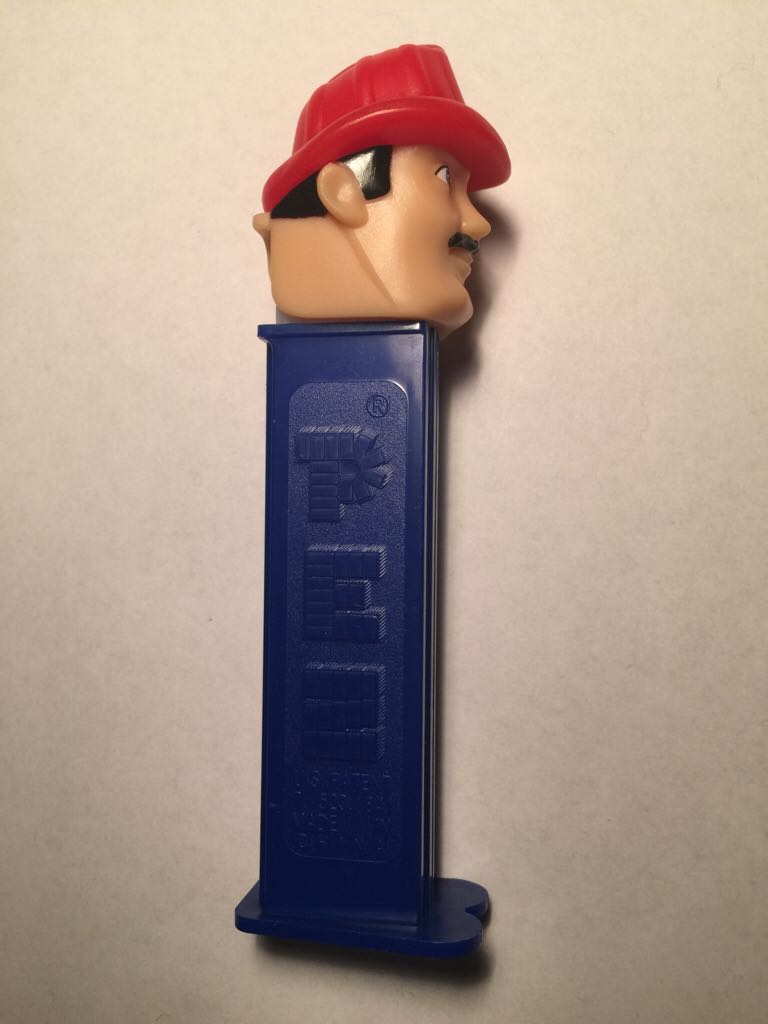 Fireman - Emergency Heroes pez collectible - Main Image 2