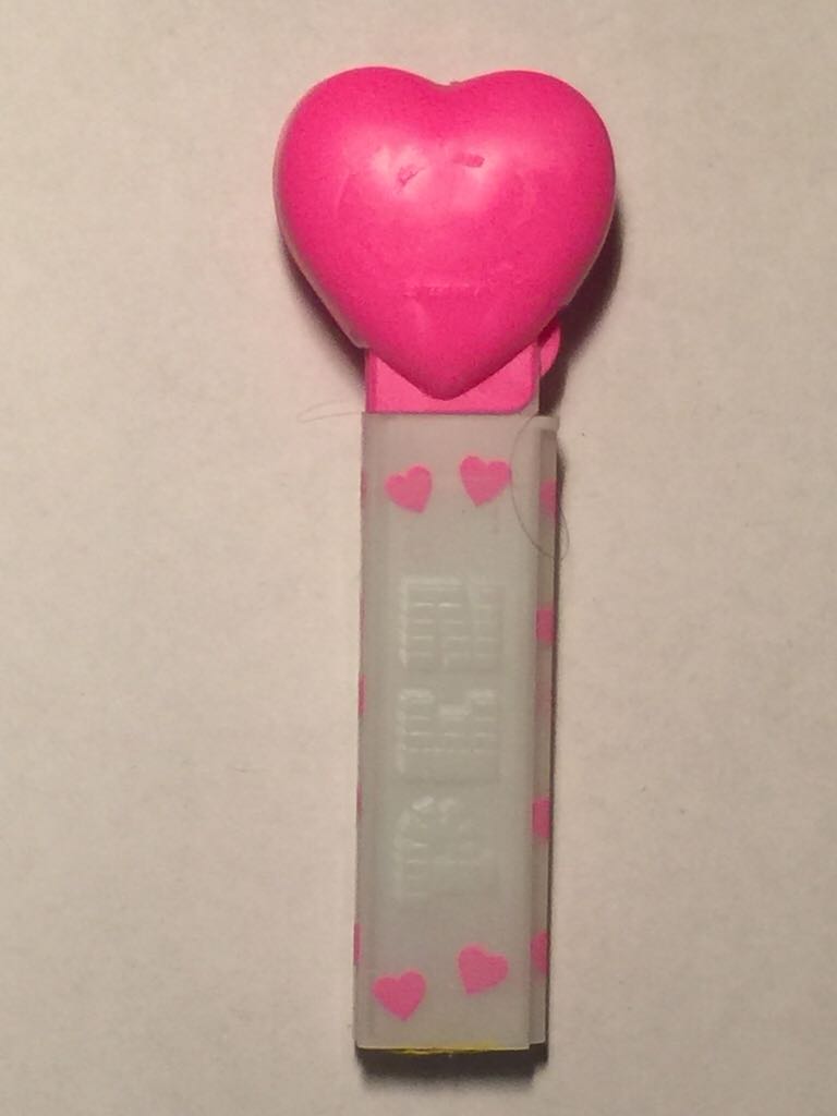 Best Friends - Holidays - Valentine’s Day pez collectible - Main Image 2