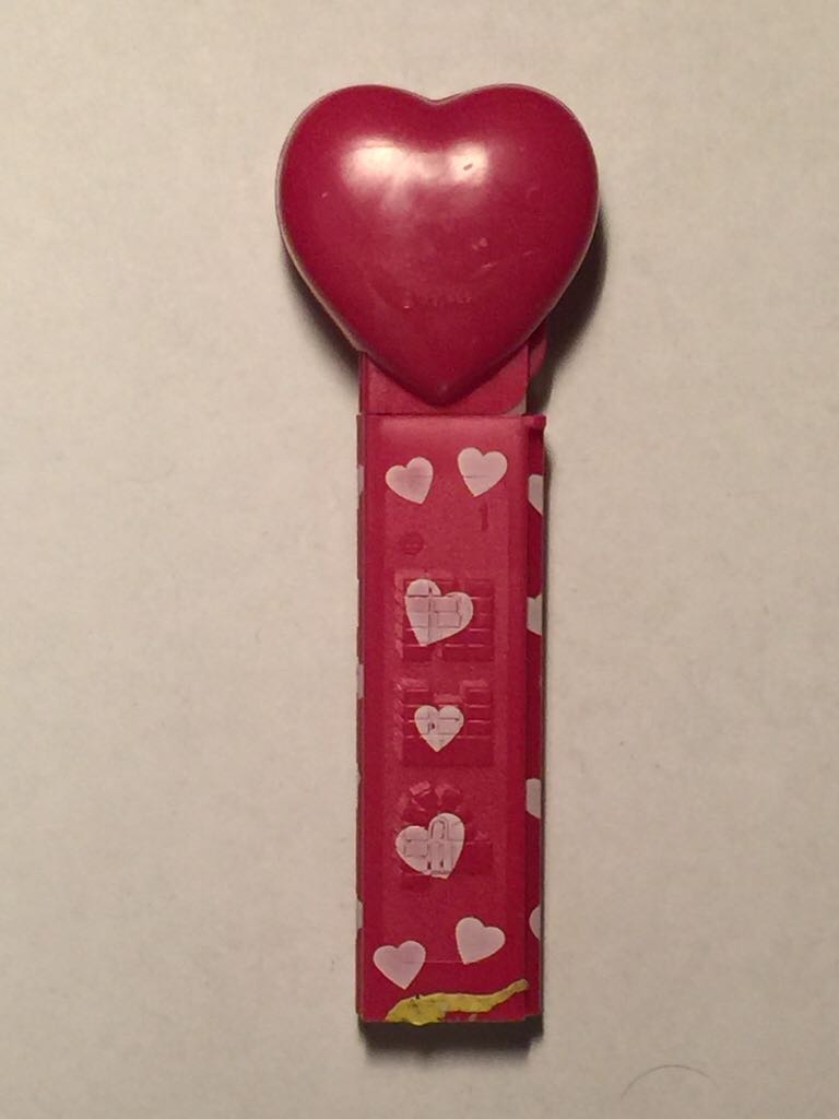 Dream - Holidays - Valentine’s Day pez collectible - Main Image 2