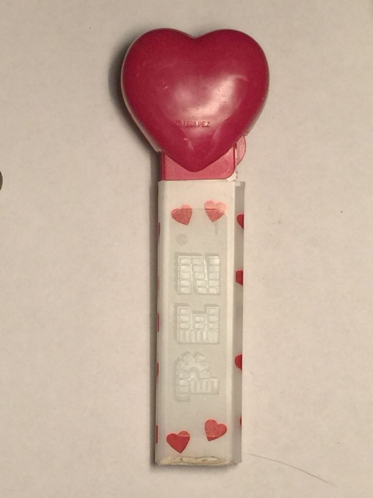 I Heart U - Holidays - Valentine’s Day pez collectible - Main Image 2