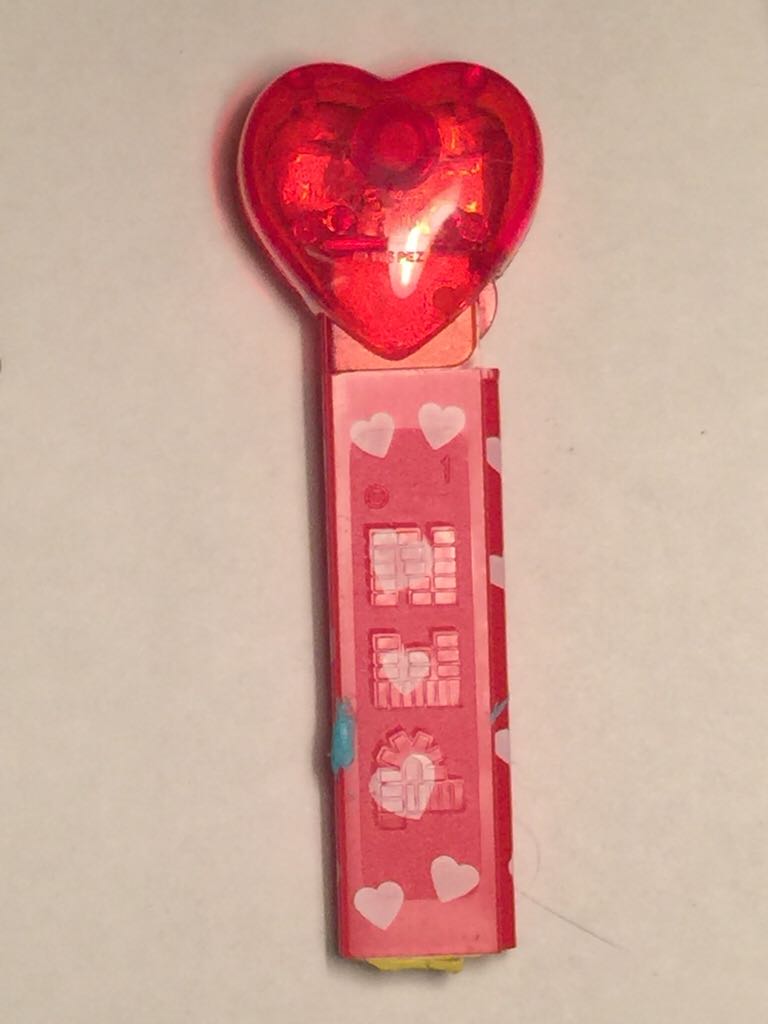 I Heart U - Holidays - Valentine’s Day pez collectible - Main Image 2