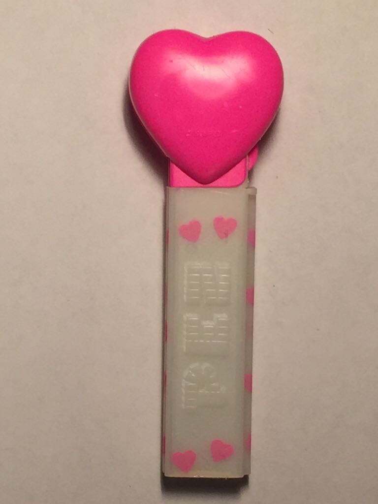 Sweet - Holidays - Valentine’s Day pez collectible - Main Image 2