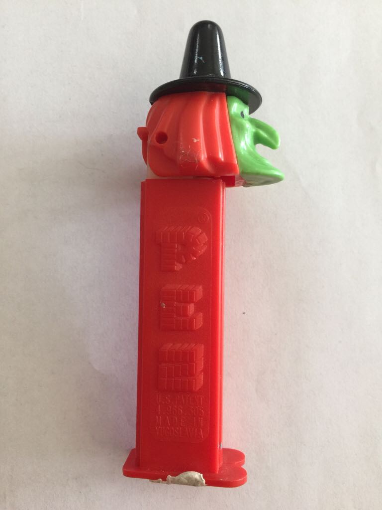 Witch - Holidays - Halloween pez collectible - Main Image 2