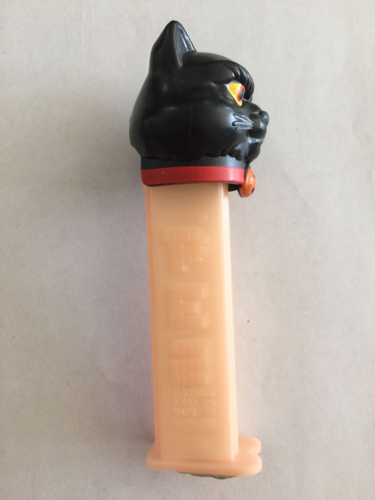 Black Cat - Holidays - Halloween Glowing Ghosts pez collectible - Main Image 2