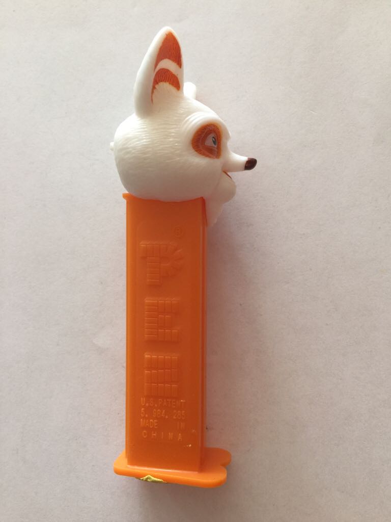 Shifu - Kung Fu Panda pez collectible - Main Image 2