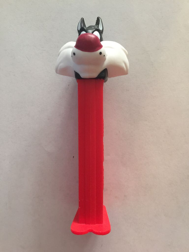 Sylvester The Cat - Looney Tunes pez collectible - Main Image 1