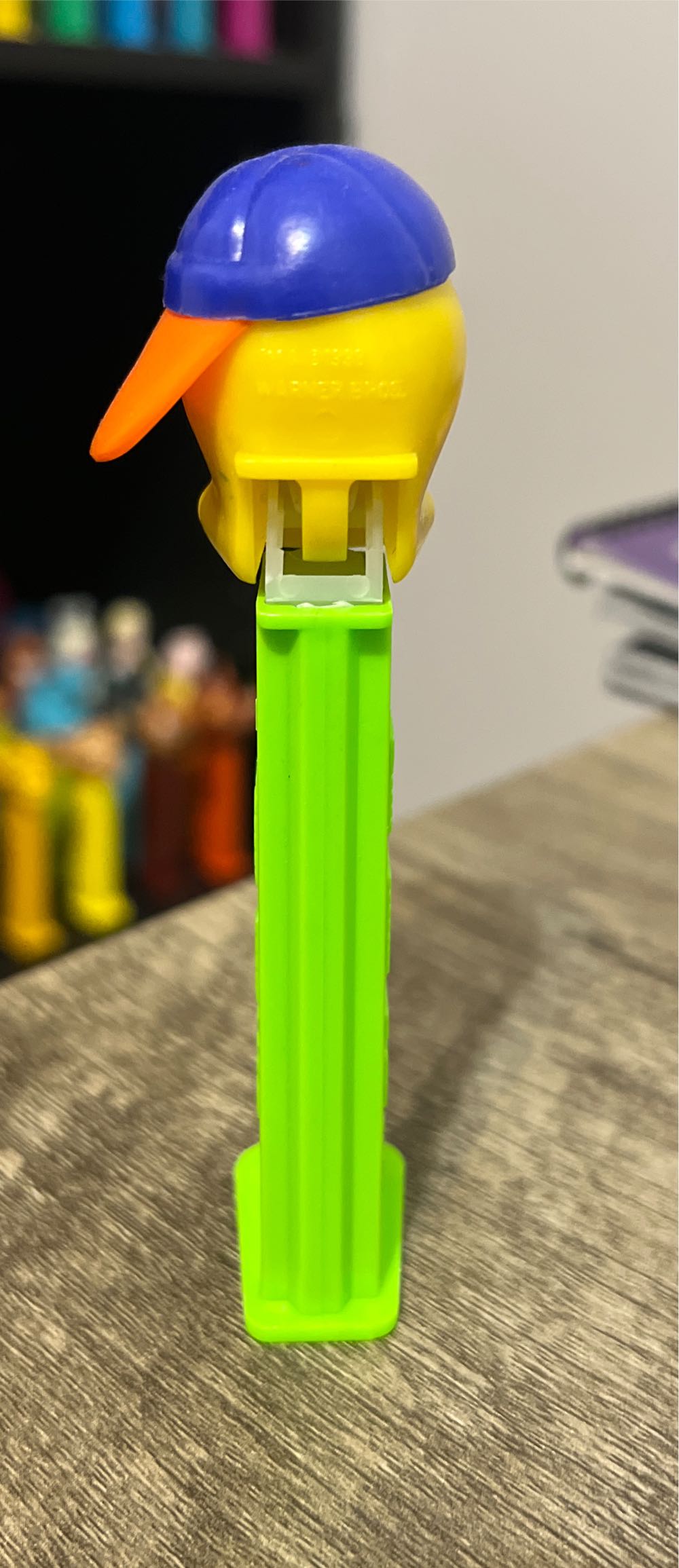 Tweety Bird “Charming Tweety” - Looney Tunes-Cool Looney Tunes pez collectible - Main Image 4