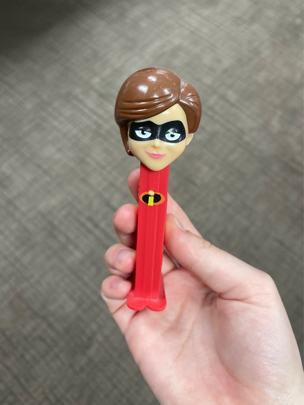 Mrs. Incredible - DISNEY-Pixar pez collectible - Main Image 2