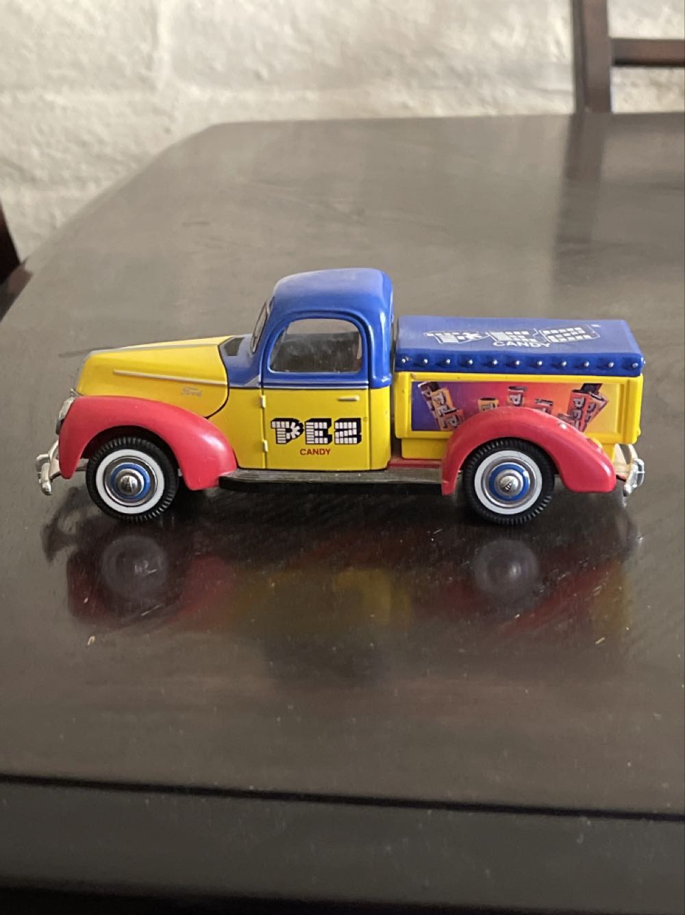 Pez Die Cast Truck  pez collectible - Main Image 2