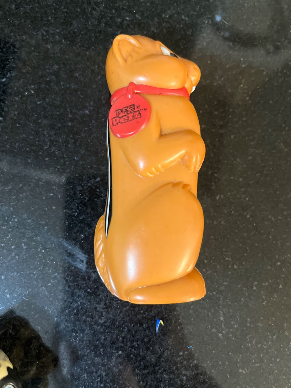 Pez Petz: Cheeky the Chipmunk - Pez Petz pez collectible - Main Image 2