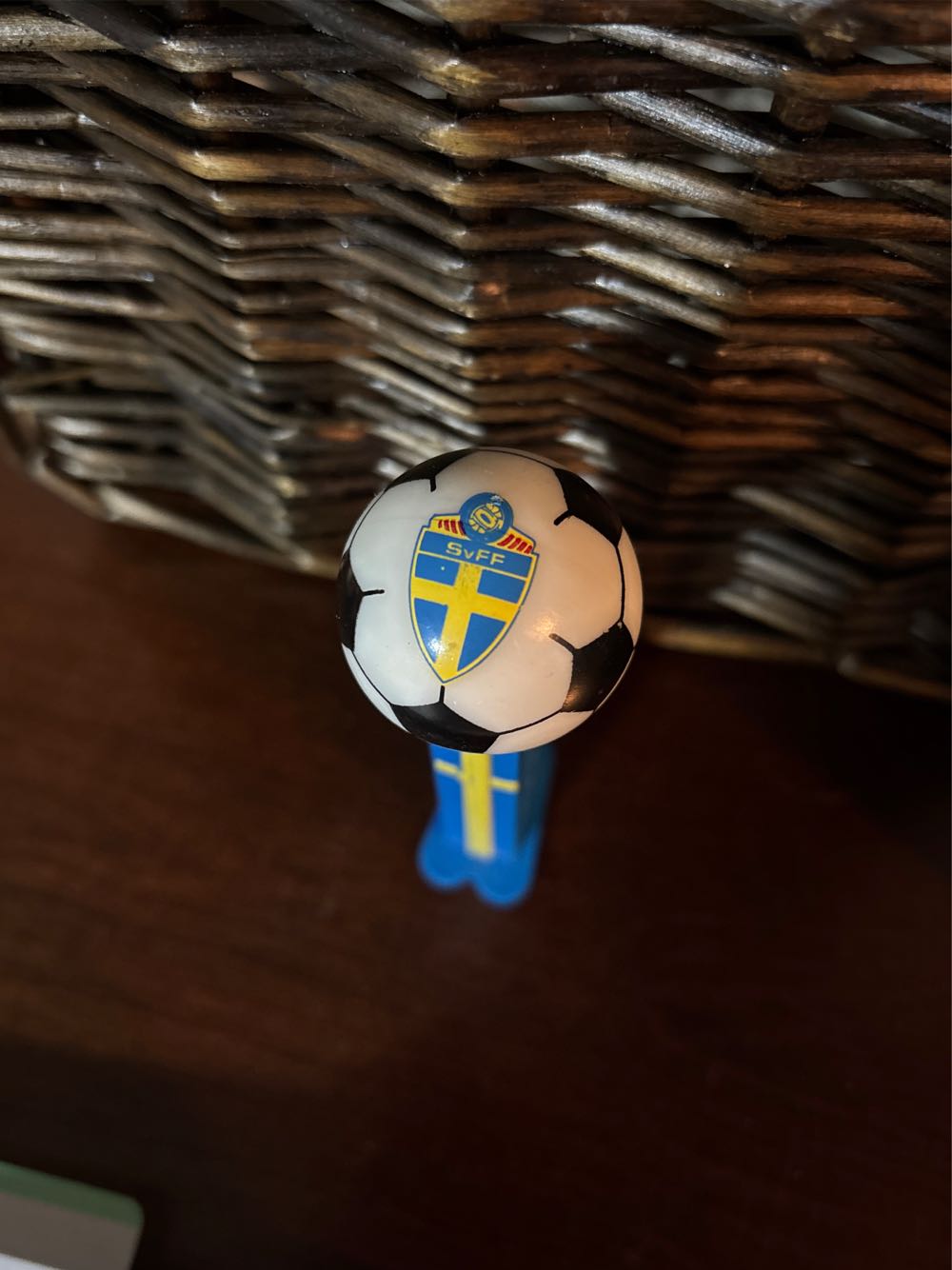 Soccer - Sweden Soccer Team - Soccer pez collectible - Main Image 2