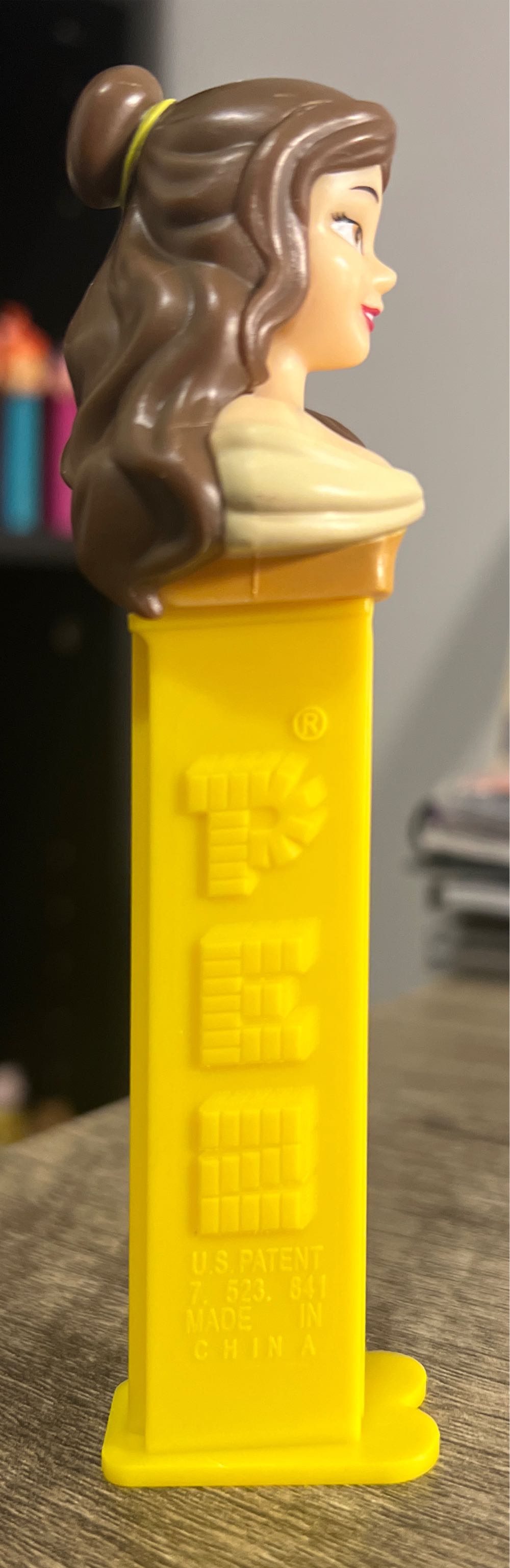 Belle B - Disney Princess pez collectible - Main Image 2