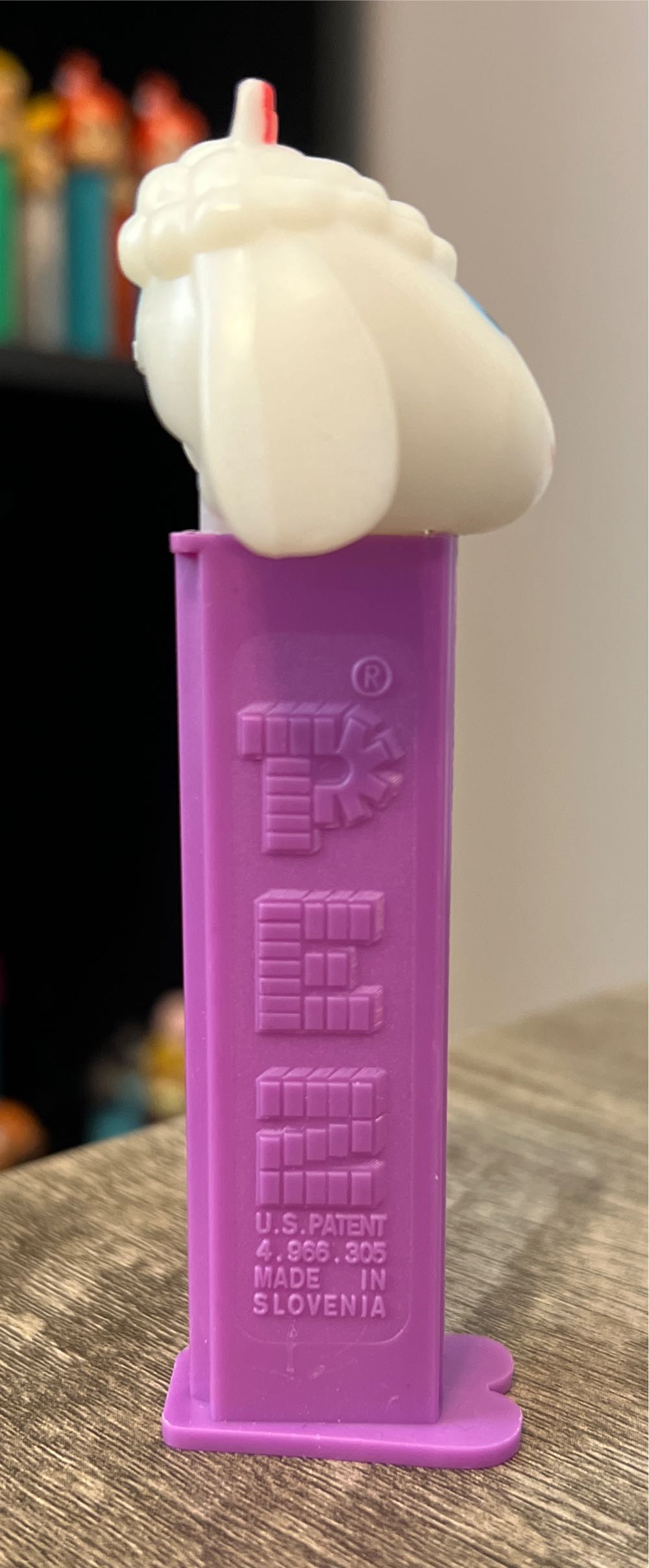Lamb A With Pupils - Easter pez collectible - Main Image 2