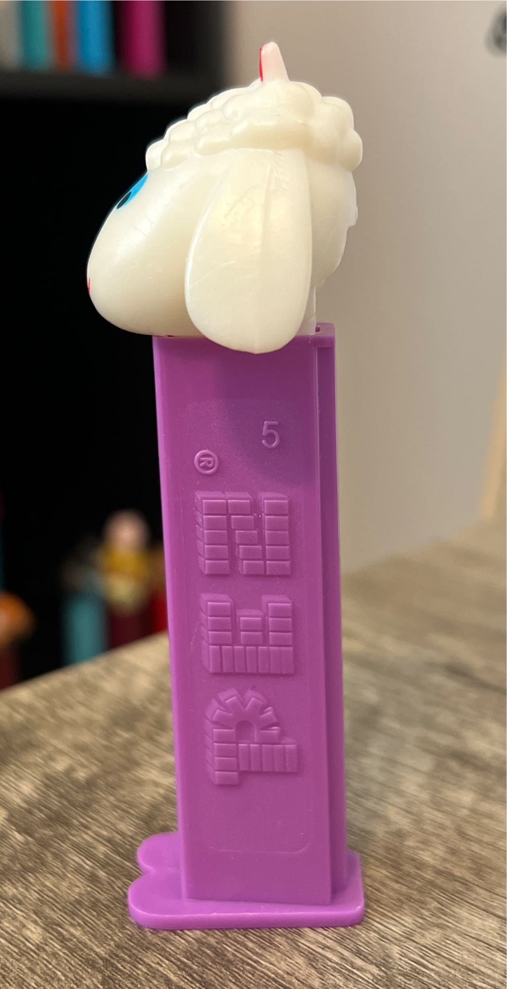 Lamb A With Pupils - Easter pez collectible - Main Image 3